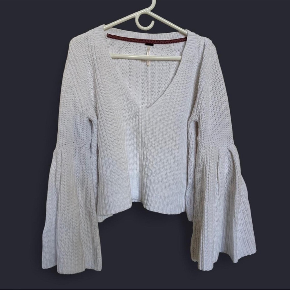 Free People White Knit Damsel Bell Sleeve Sweater Women’s Large Boho Whimsical